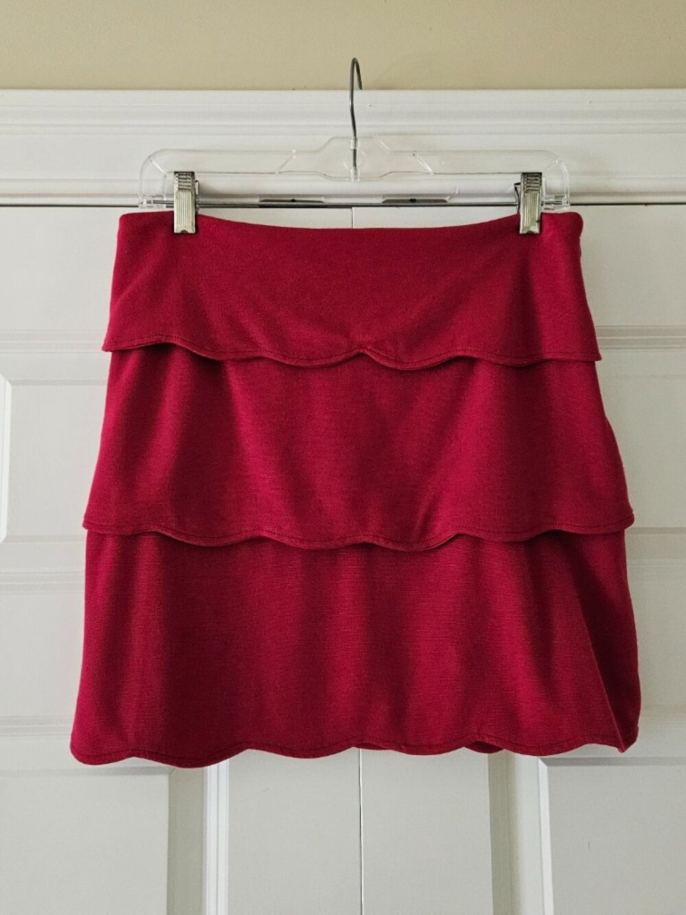 Banana Republic Red Mini Skirt with Three Scalloped Tiers - Size 6